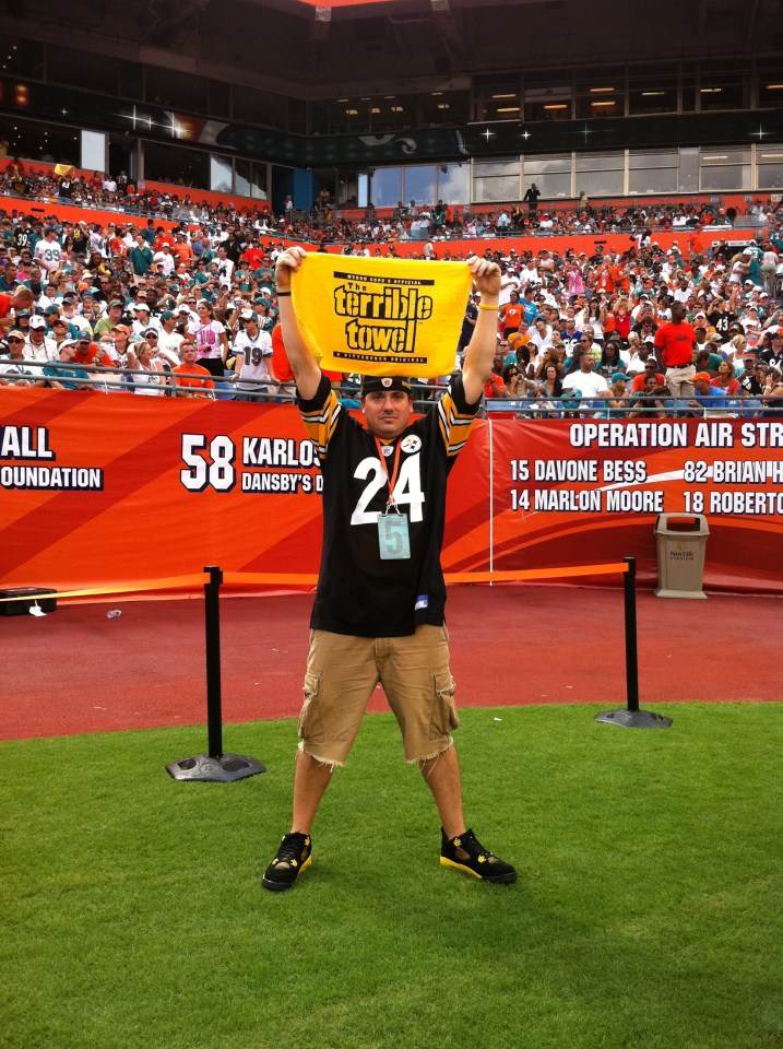 On Field w Steelers